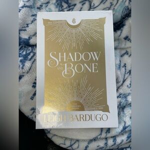 Shadow and Bone by Leigh Bardugo Collector's Edition Hardback